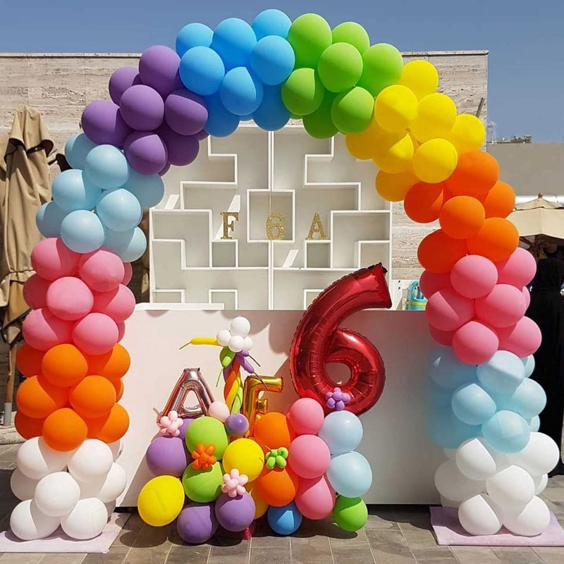 రెయిన్బో బెలూన్ దండ